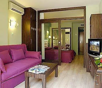 Evenia Olympic Palace 4*