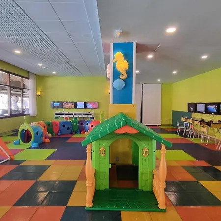 Evenia Olympic Palace 4*