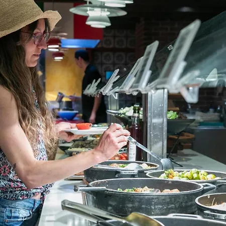 イヴェニア オリンピック パレス