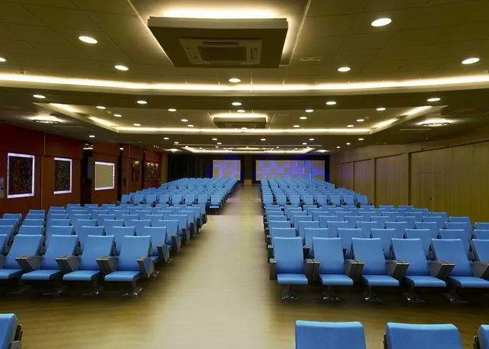 Evenia Olympic Palace 4*