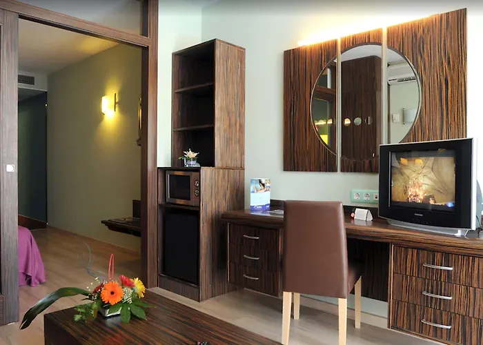 Evenia Olympic Palace